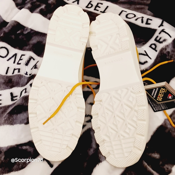 🔥 Converse CTAS Lugged Hi Gore-Tex Boots Size 7 for Women - Picture 8 of 10